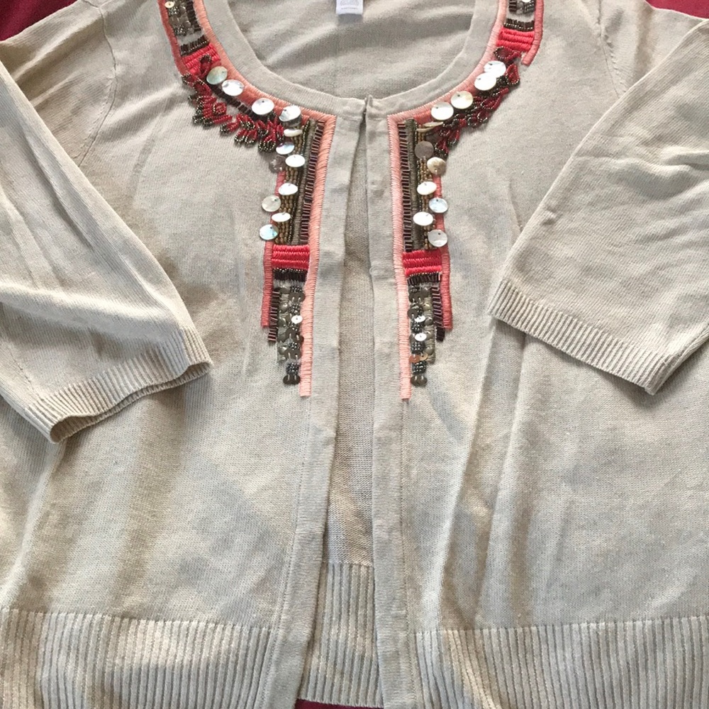Chicos size 1 treasured trinkets sweater